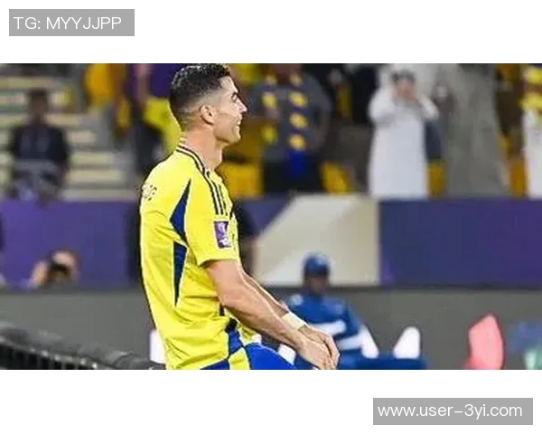 利雅得胜利遭遇失误对手禁区前抢断后远射精彩破门