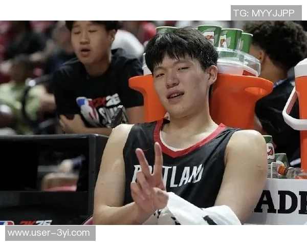 杨瀚森攻防两端表现出色韩乔生称其逐渐成熟值得期待 杨瀚森攻防两端表现出色韩乔生称其逐渐成熟值得期待